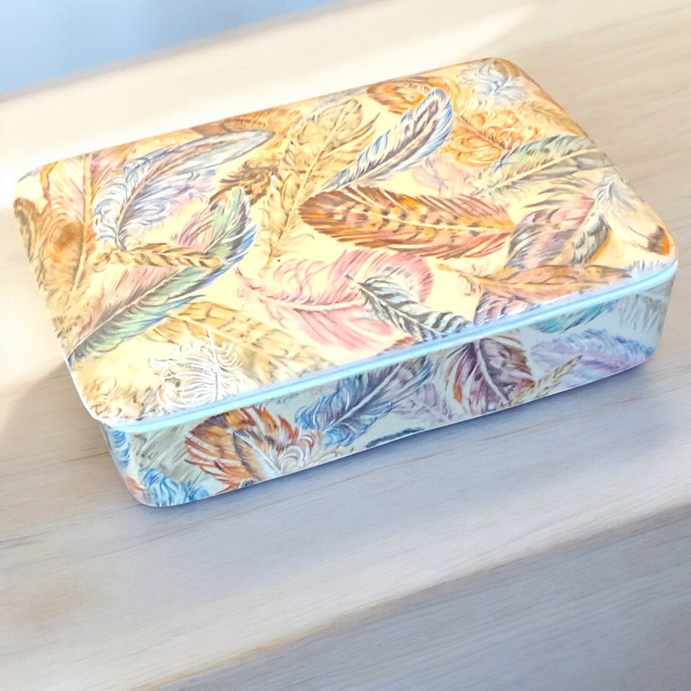 Vintage Porcelain Feather Trinket Box Playing Cards